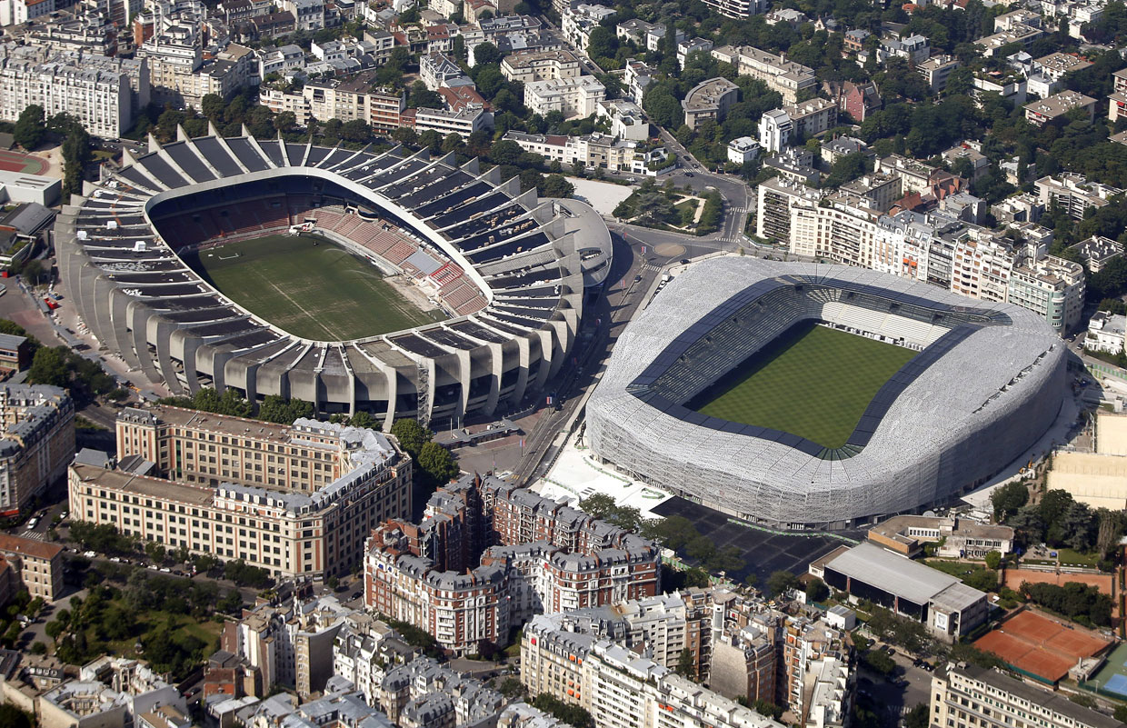 «Парк де Пренс» — футбольный стадион в Париже