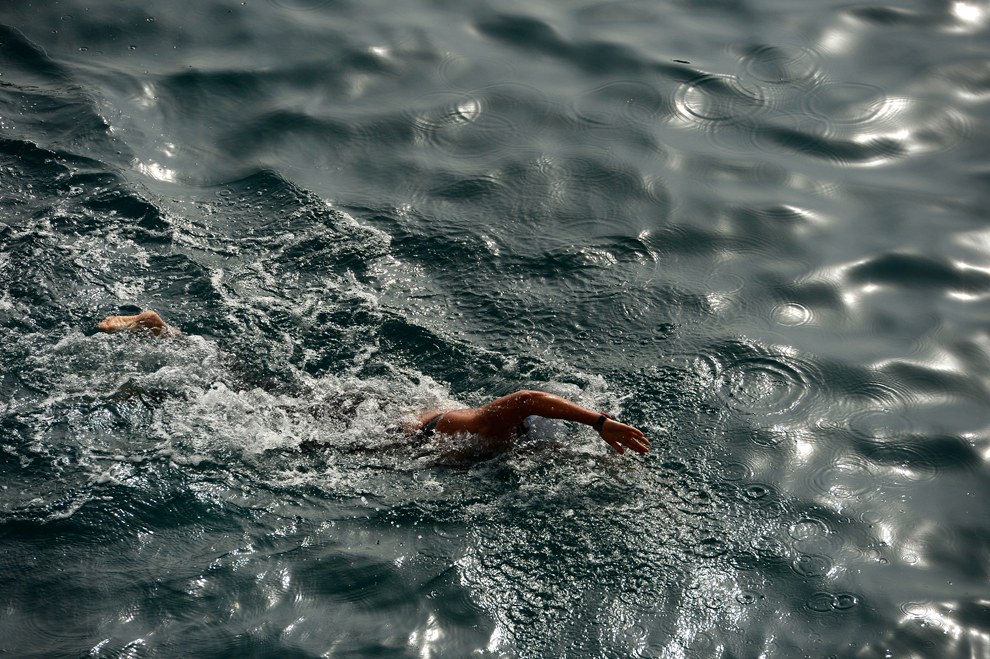 Россиянин Евгений Дратцев завоевал бронзу в плавании на открытой воде на 25 км