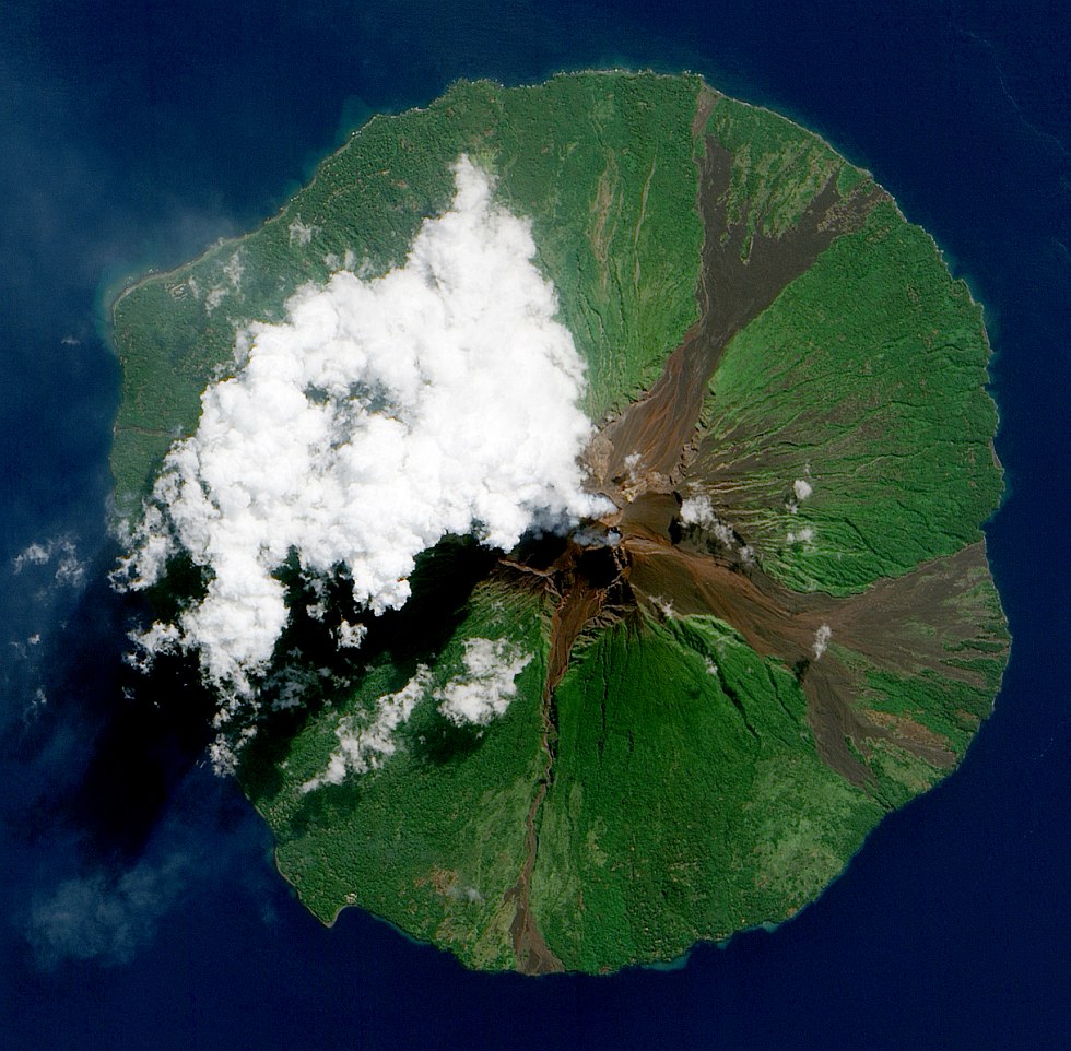 Как выглядит извержение вулкана из космоса | ФОТО НОВОСТИ