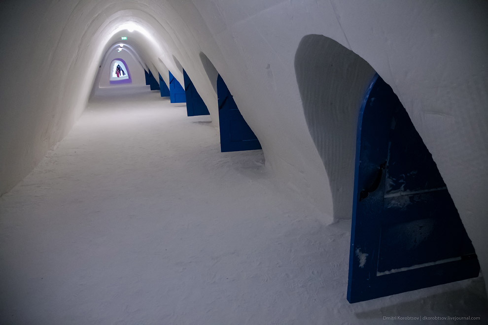 Снежный замок в Лапландии