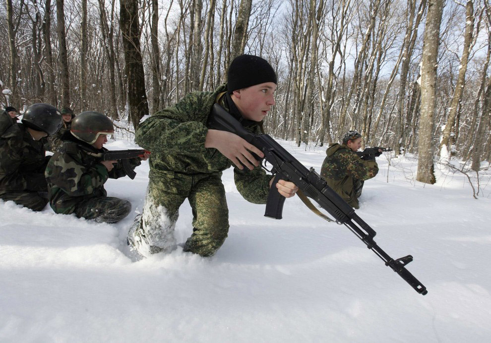 Военные учения в лесах Ставрополя