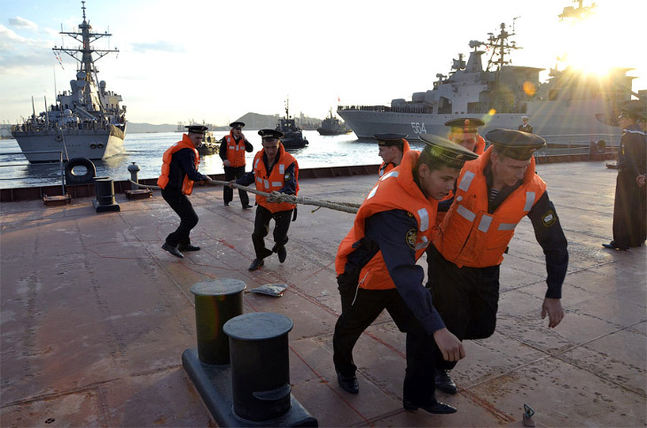 В порт Владивостока прибыл эсминец ВМФ США «Фитцджеральд»