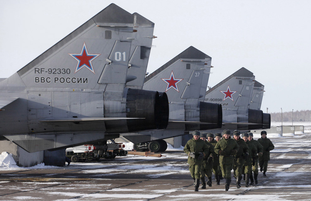Истребители МиГ-31B на военном аэродроме недалеко от Канска