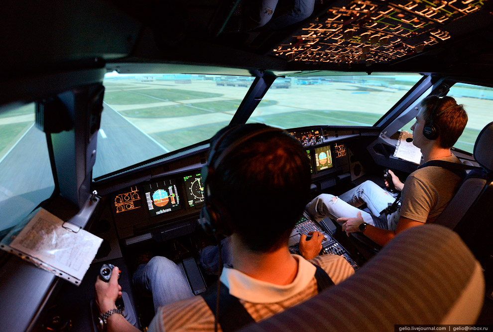 Full Flight Simulator
