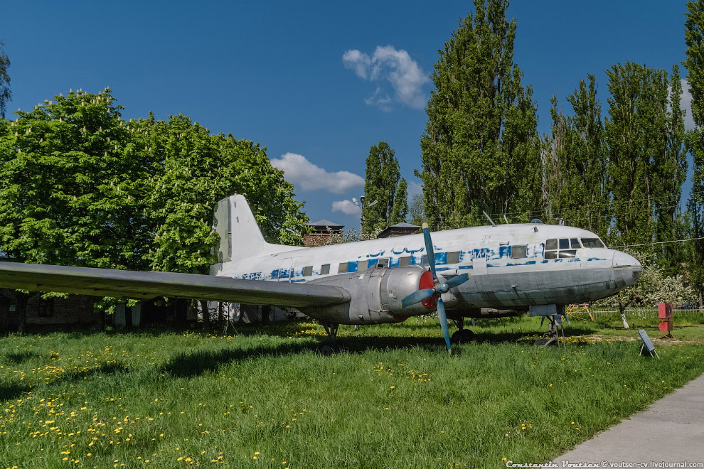Пассажирский самолет Ил-14