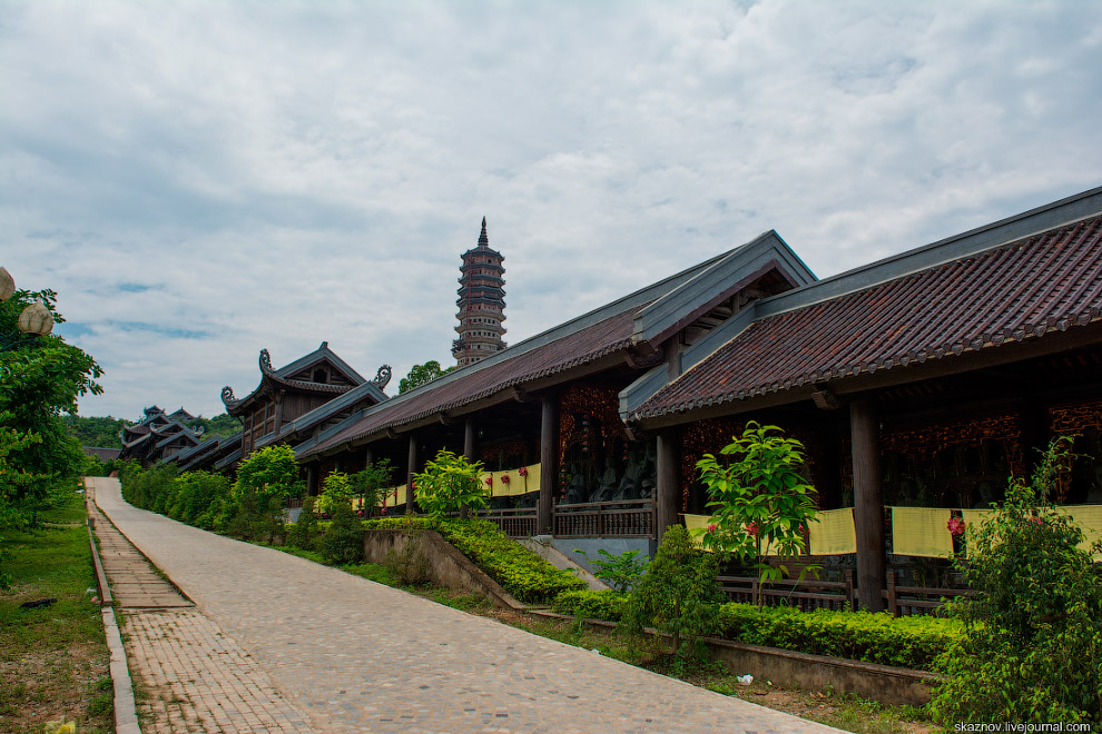 Крупнейший буддистский комплекс во Вьетнаме Bai Dinh