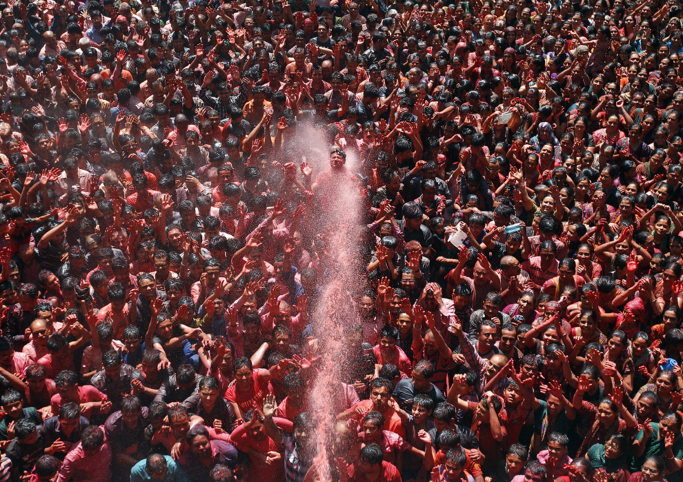 Празднование праздника Холи в Ахмедабаде, Индия