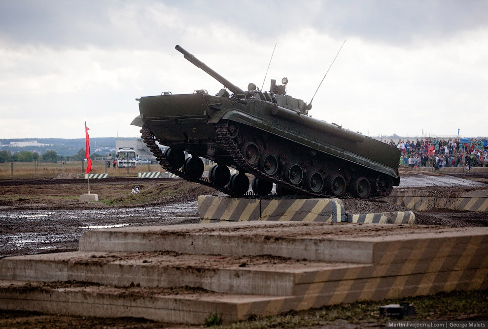 Танковое шоу в Жуковском 2014