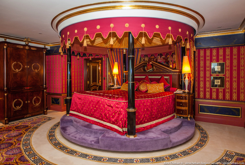 Золото для шейхов: самый дорогой номер в самом роскошном отеле мира