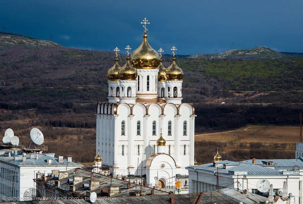 Златоглавый Свято-Троицкий кафедральный собор