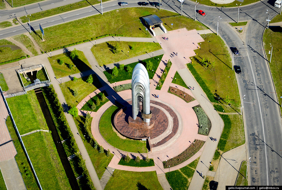 Монумент 60-летия нефти Татарстана