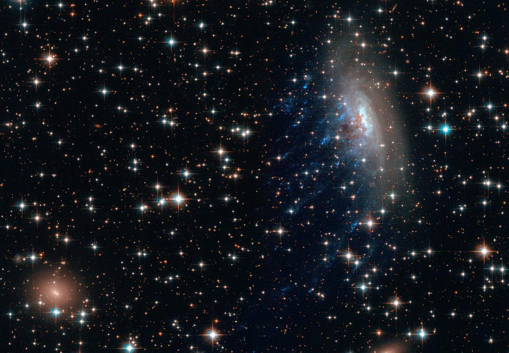 Галактика ESO 137-001