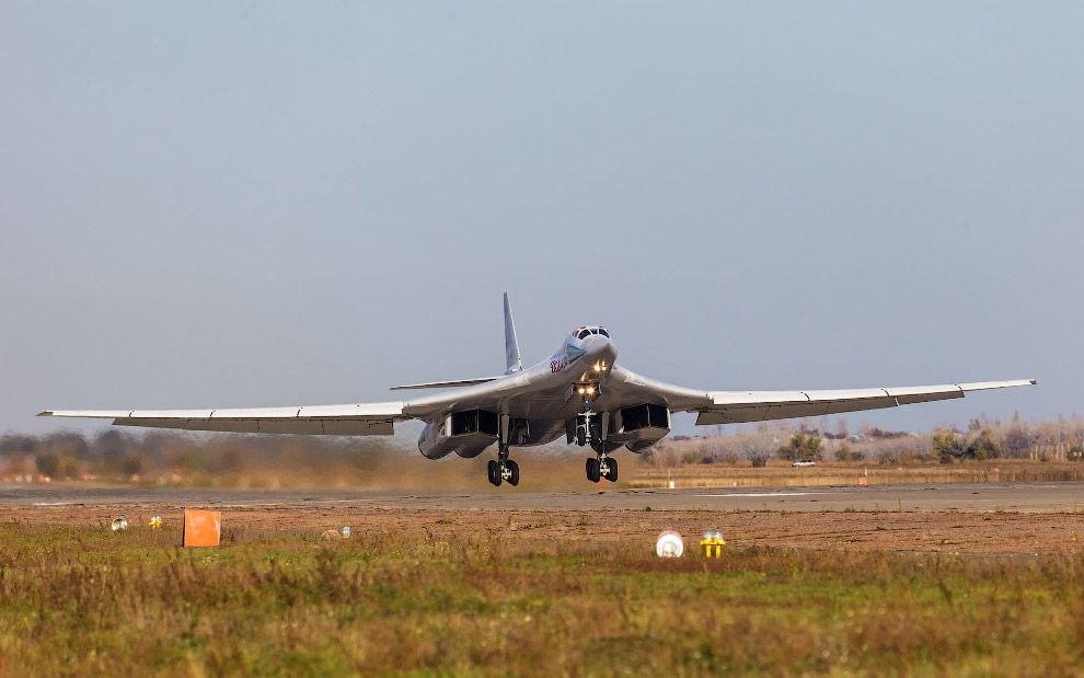 Ту-160