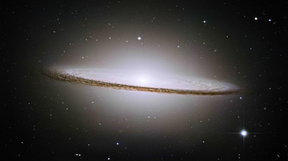 Спиральная галактика Сомбреро