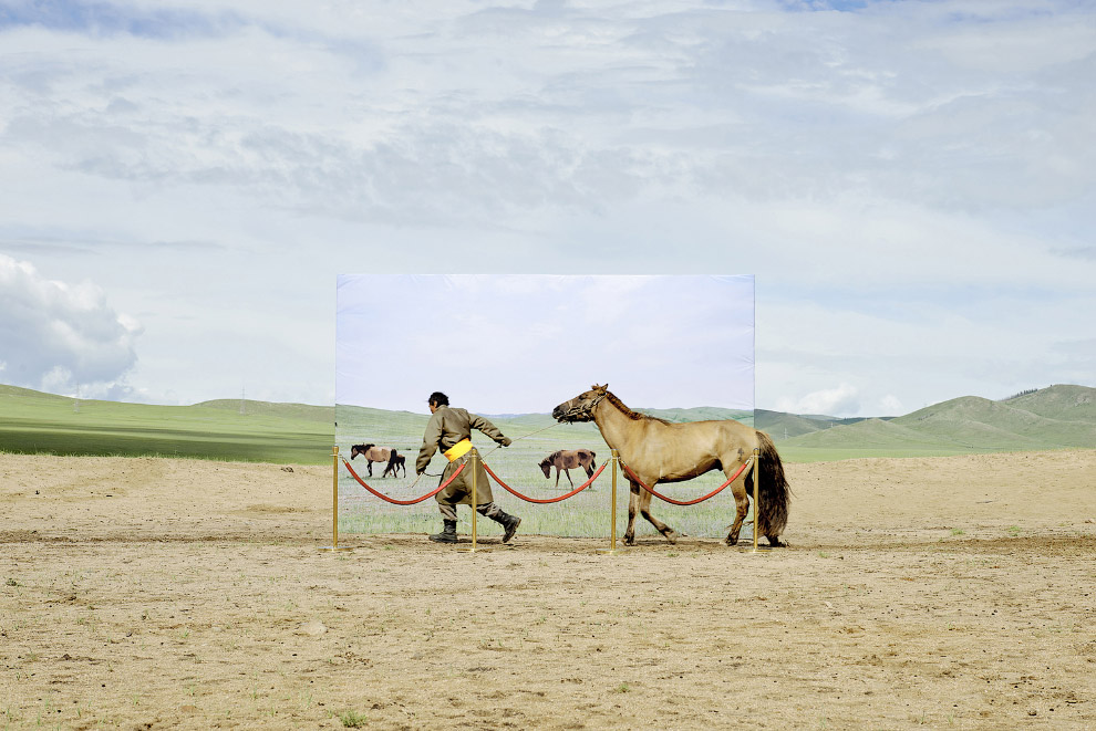 5% монголов до сих пор живут кочевой образ жизни