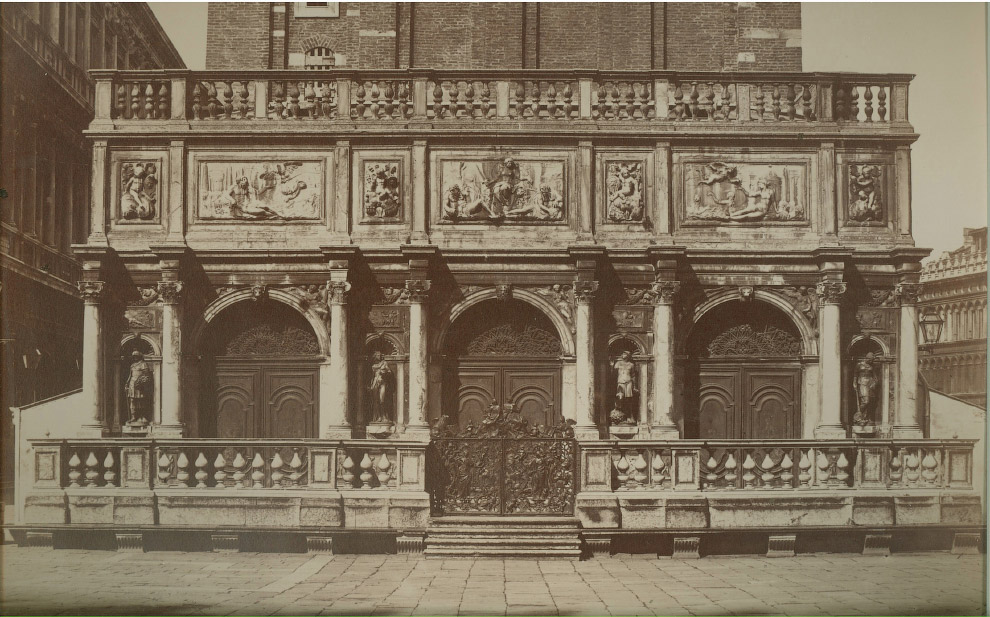 Крыльцо Кампанилы собора Святого Марка. 1875