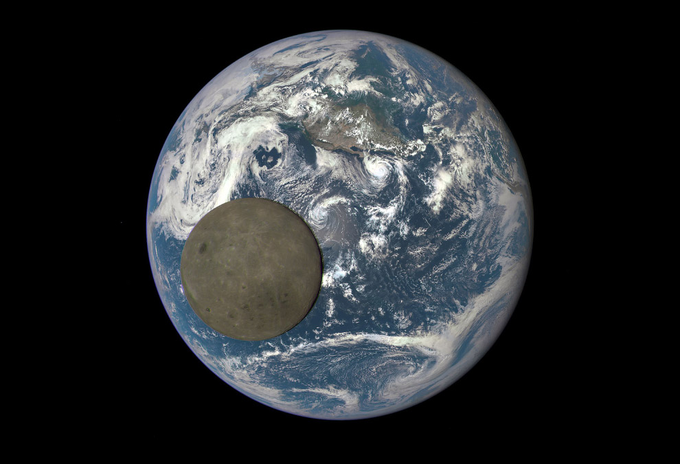 Необычный вид: Луна и Земля