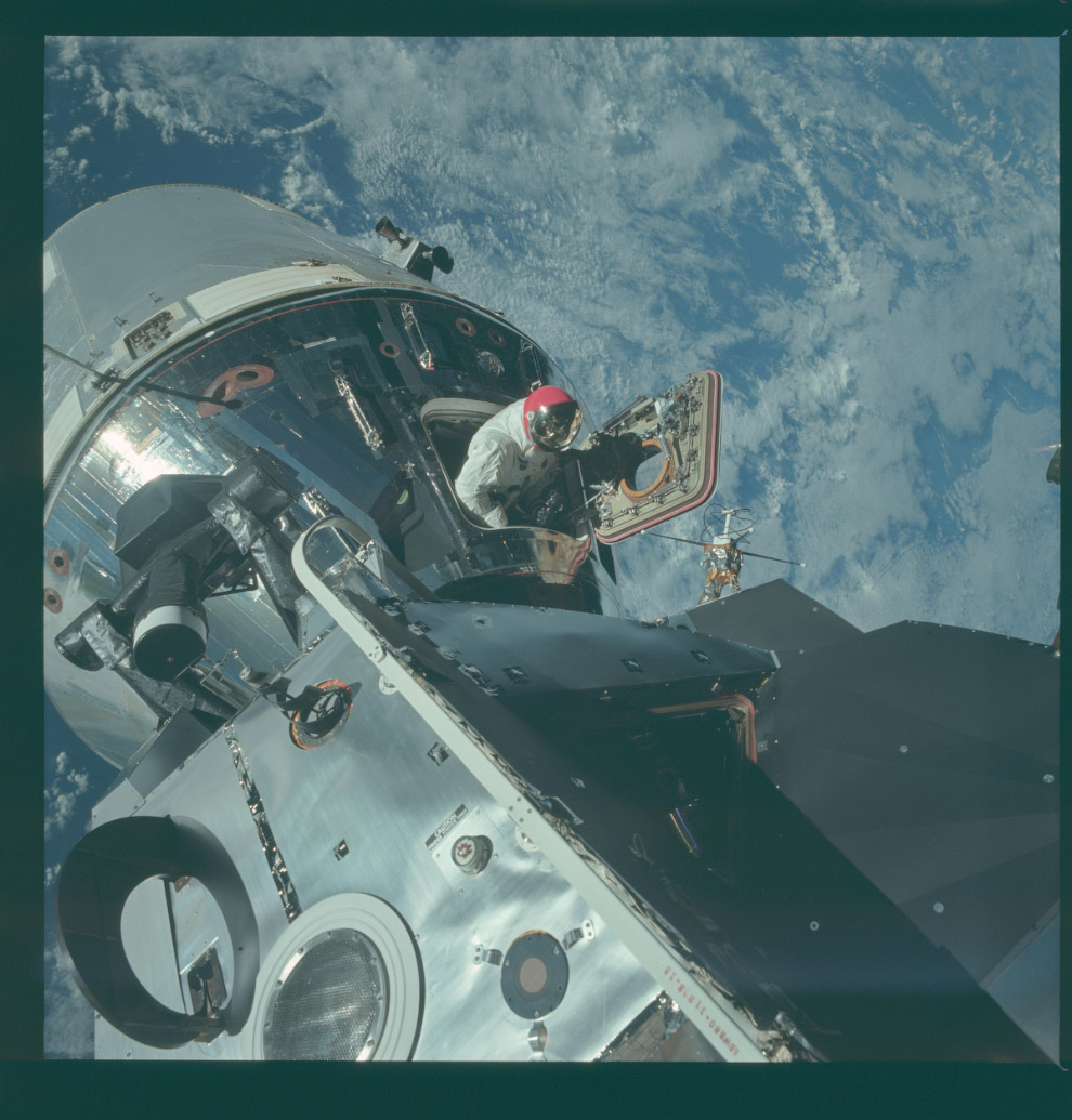 Программа «Аполлон-9»: на орбите Земли