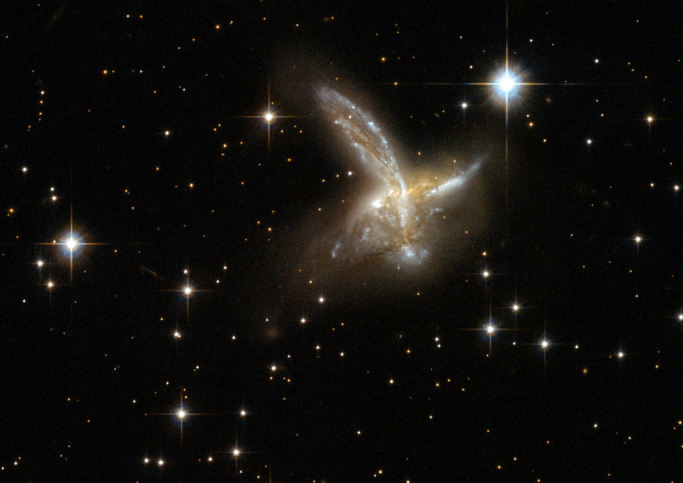 объект ESO 593-8