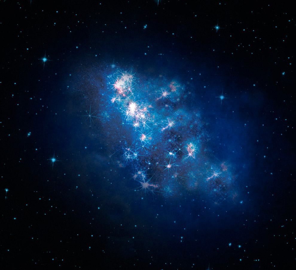 z8 GND 5296 — галактика, обнаруженная в октябре 2013 года в созвездии Большой Медведицы.