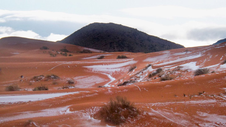 В пустыне Сахара впервые за почти 40 лет выпал снег