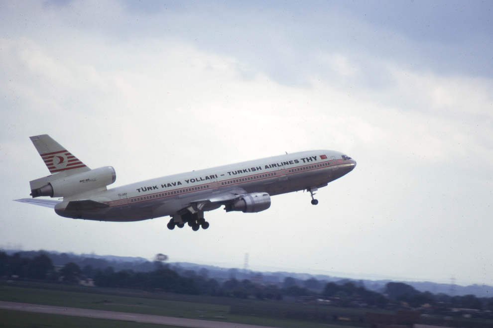 Катастрофа DC-10 под Парижем — 346 погибших