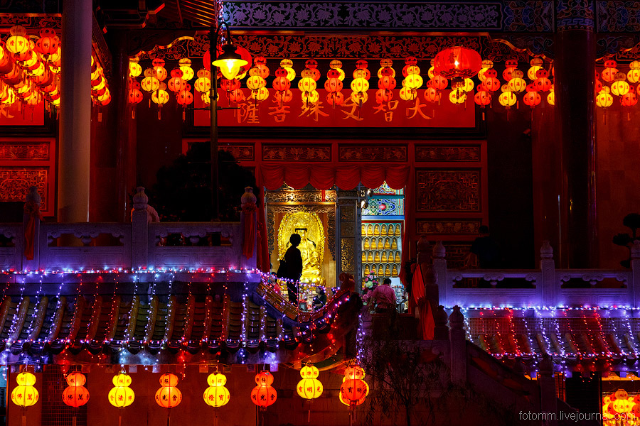 Китайский Новый год в малазийском монастыре