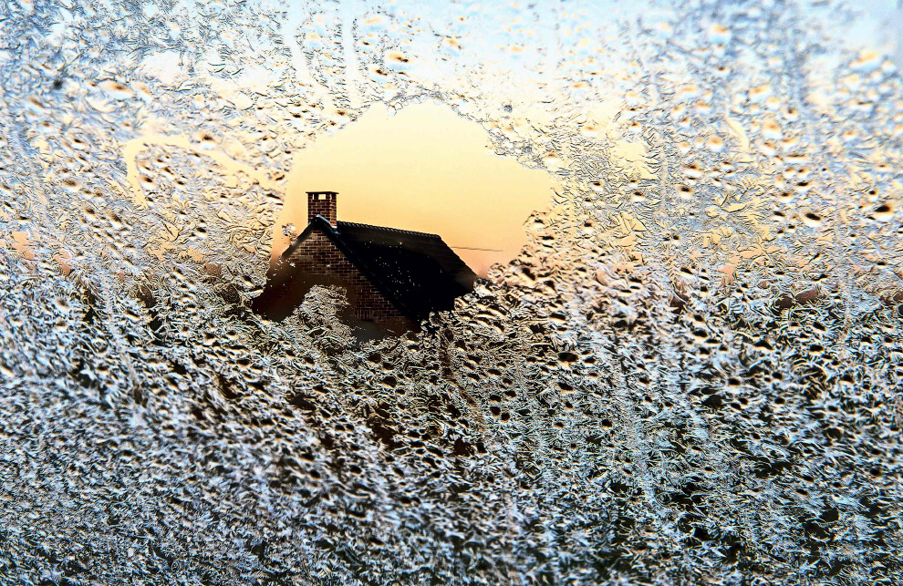 Зимой можно снимать удивительный картины из окна
