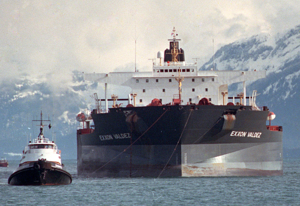 Авария танкера компании Exxon «Эксон Вальдес»