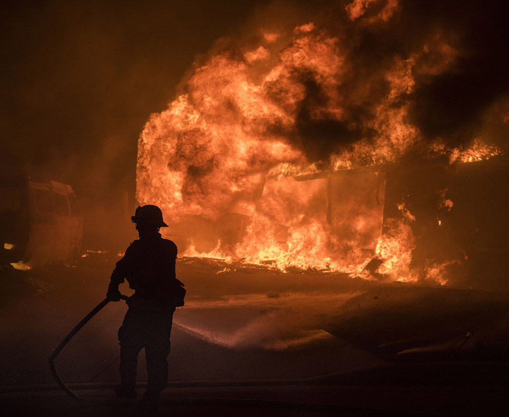 Лесные пожары в округе Вентура, Калифорния