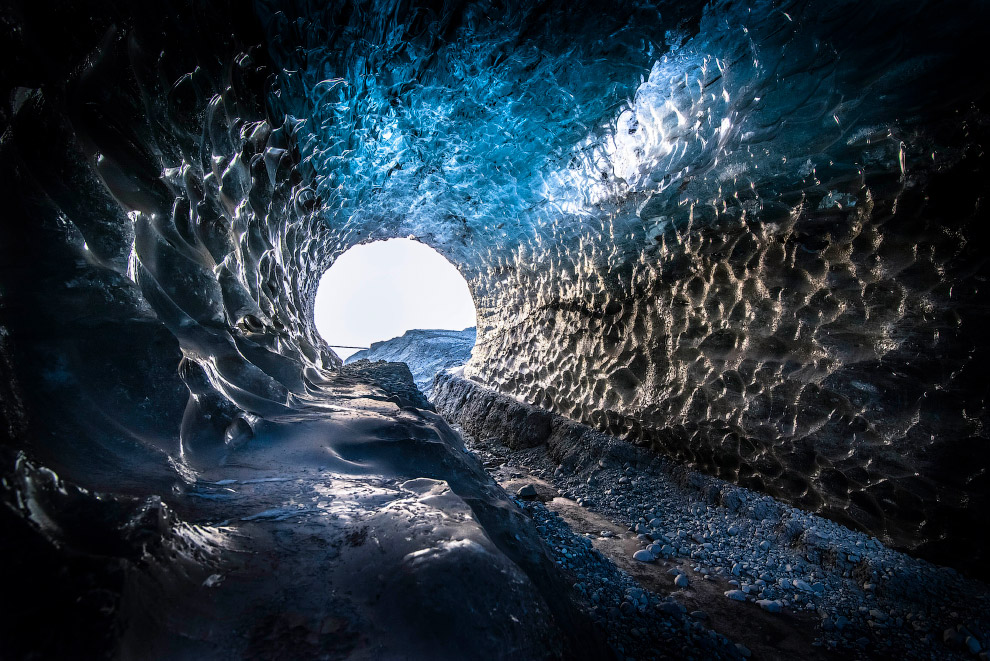 Ледяные пещеры Исландии