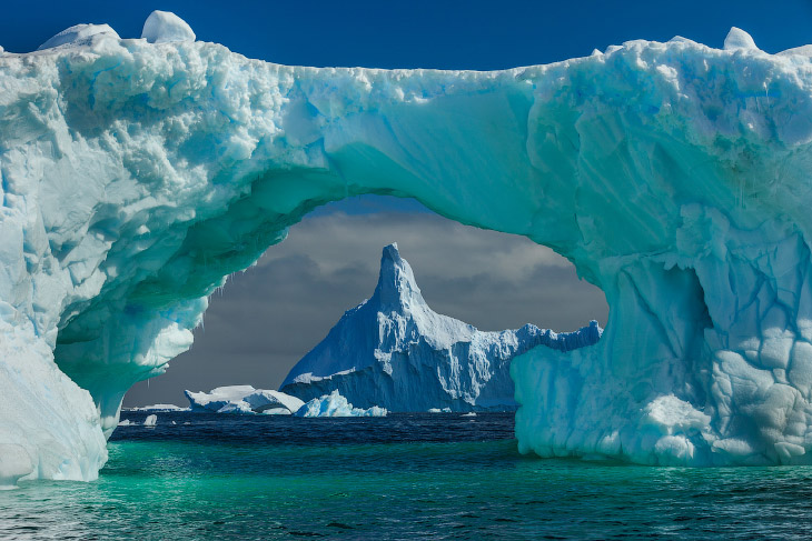 Айсберги в Антарктиде