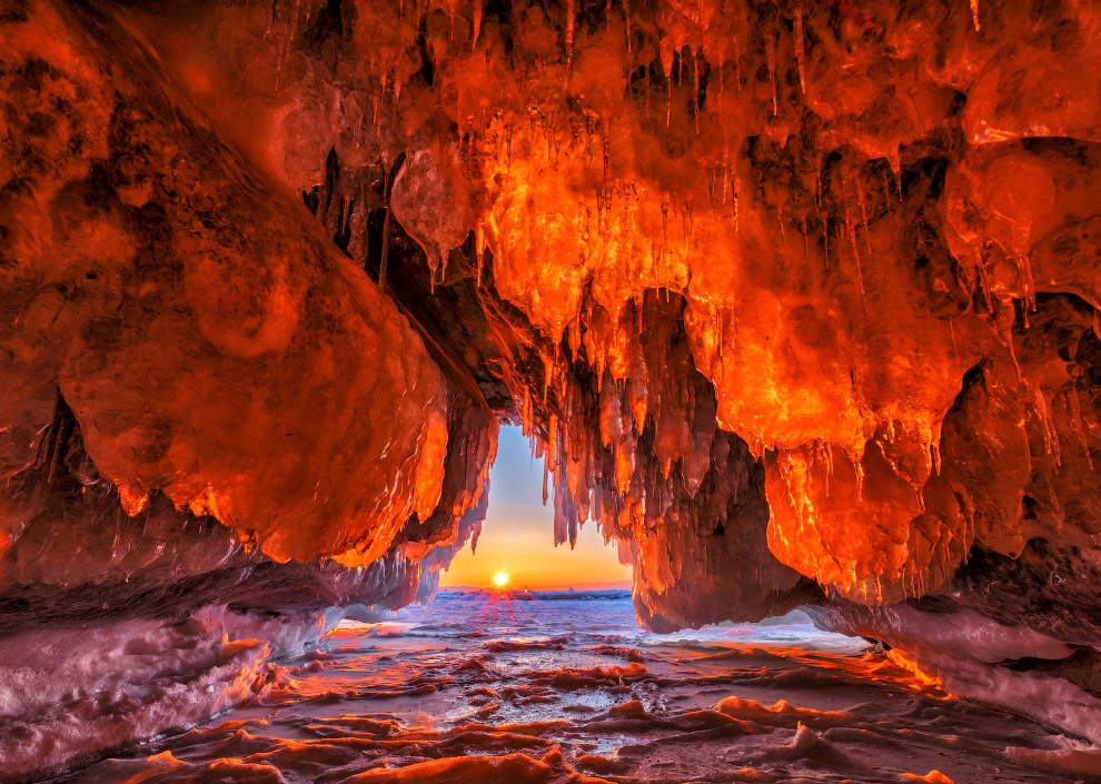 Замёрзшие пейзажи Ольхонских острововand Fire