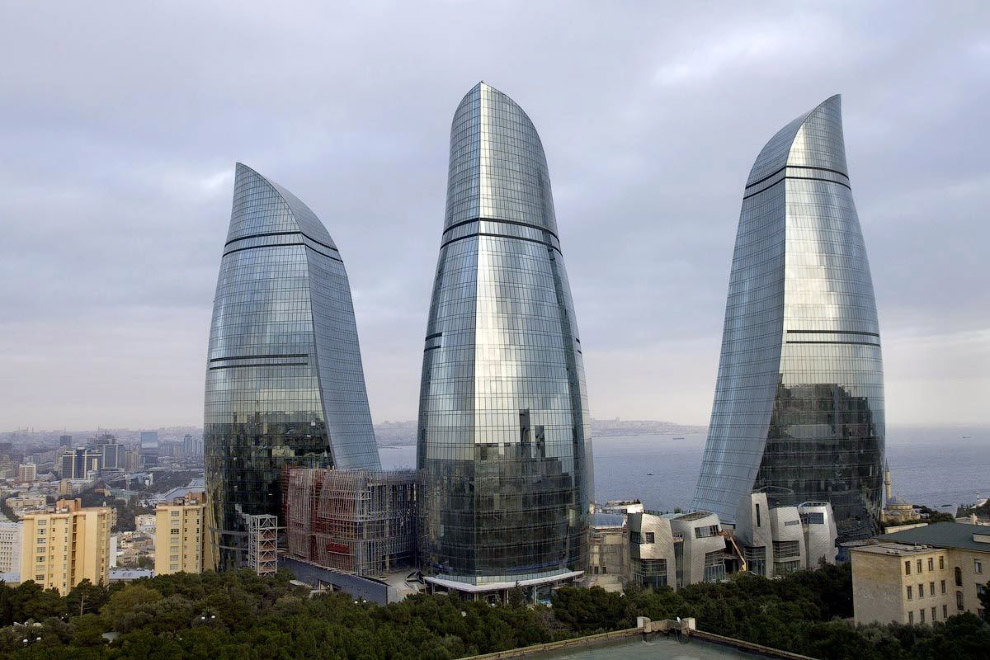 «Пламенные башни» в Азербайджане