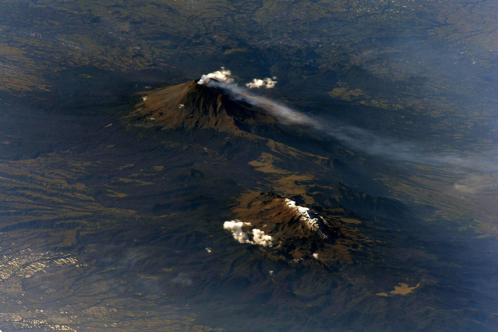 Попокатепетль — действующий вулкан в Мексике