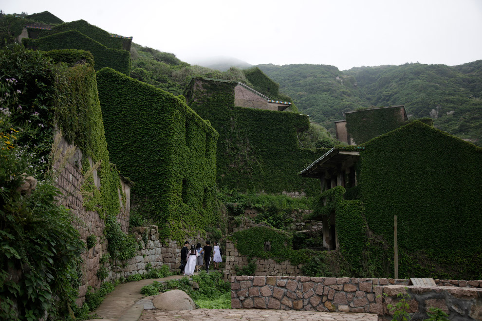 China Travel Ghost Village