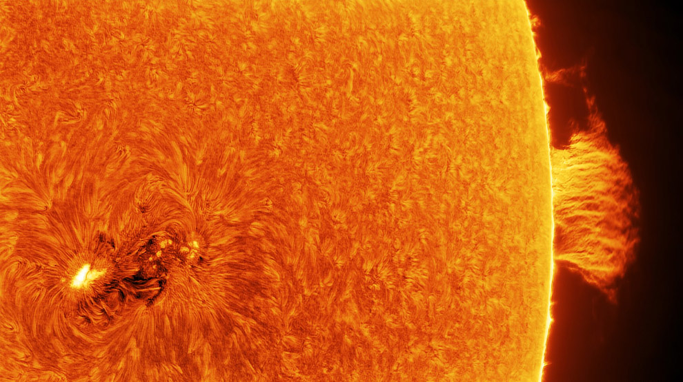 Солнечное пятно AR2665