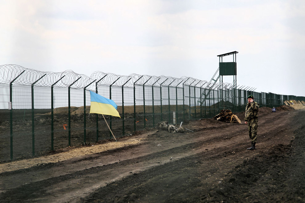 Украинско-российская граница возле Гоптовки, Харьковская область