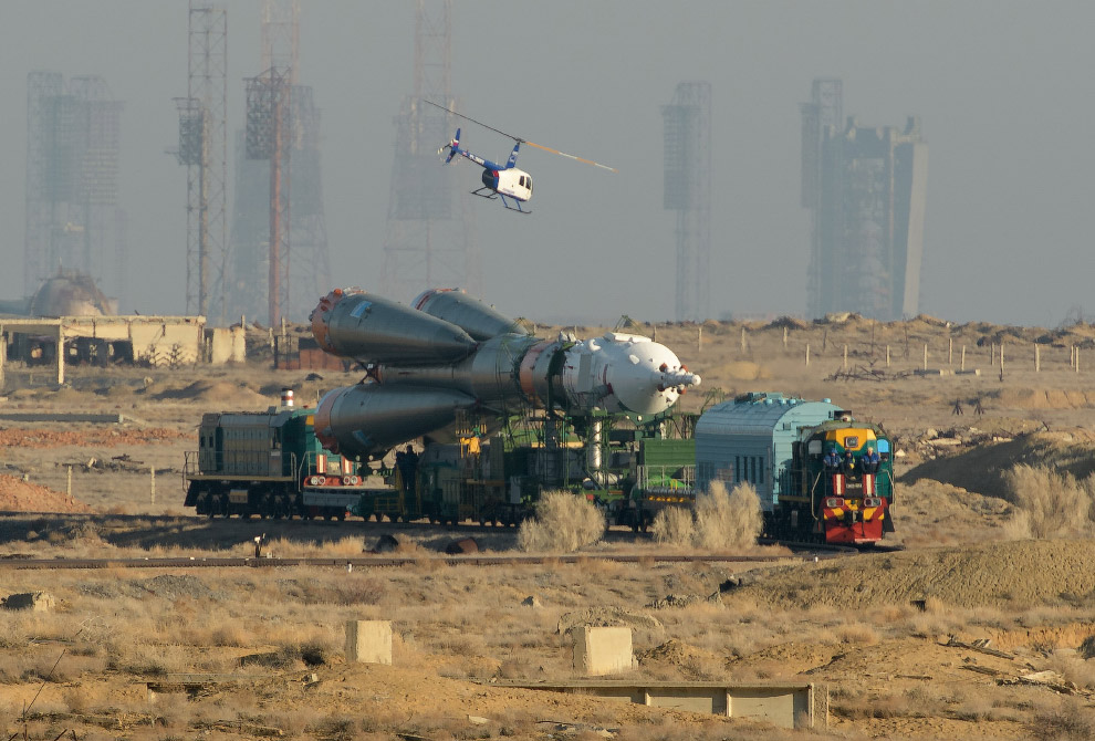 Expedition 59 Soyuz Rollout