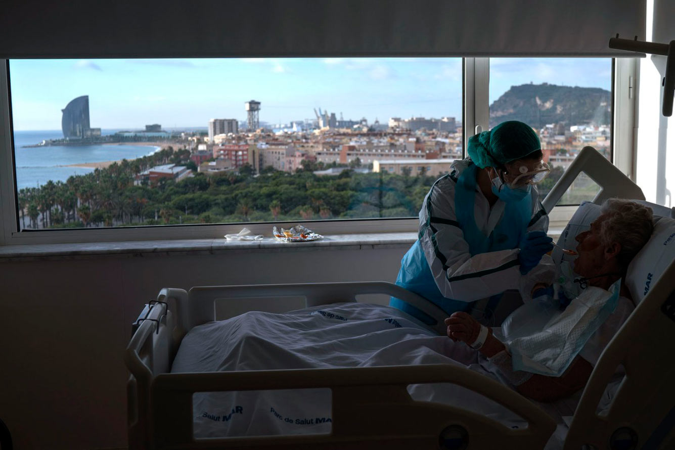 Ковидный госпиталь в Барселоне, Испания