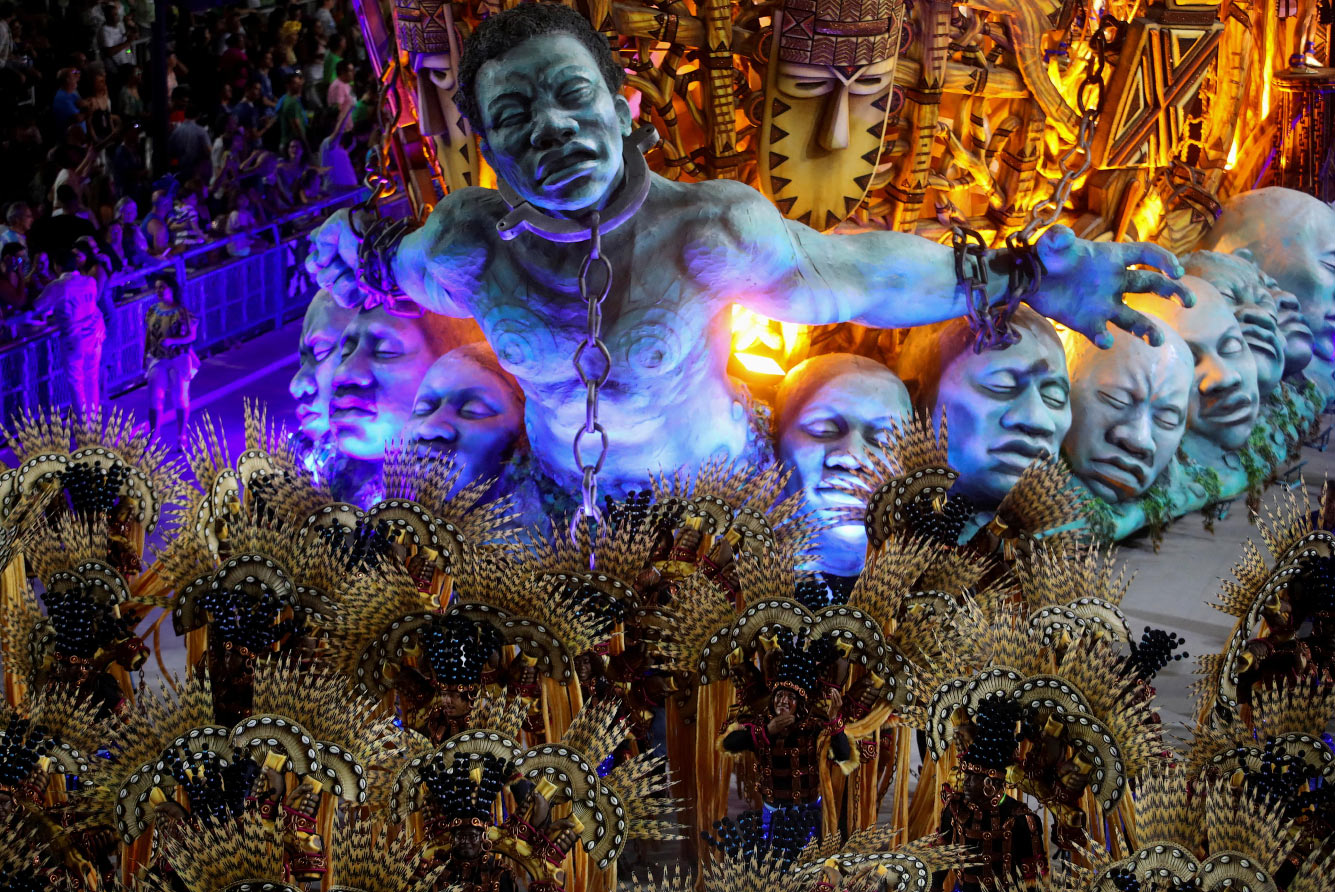 Карнавал на самбадроме в Рио-де-Жанейро, Бразилия